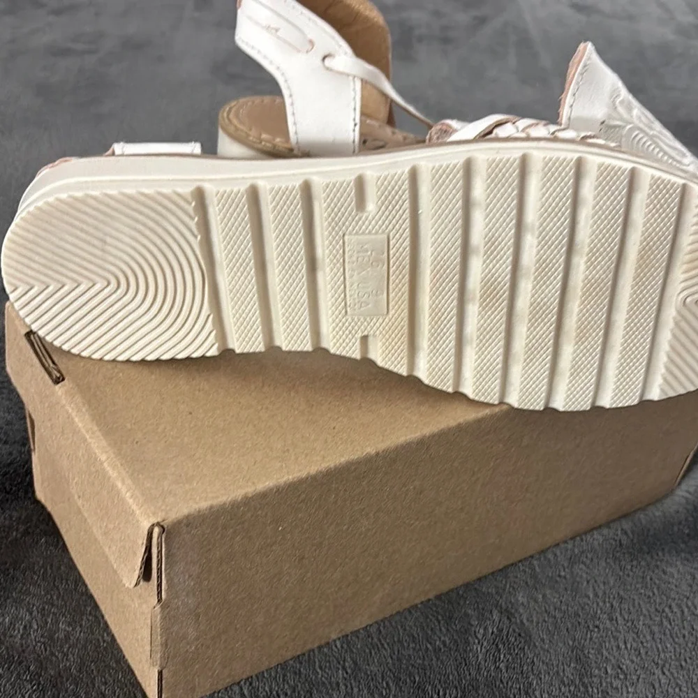Women's White‎ Embroidered Lace Up Sandals